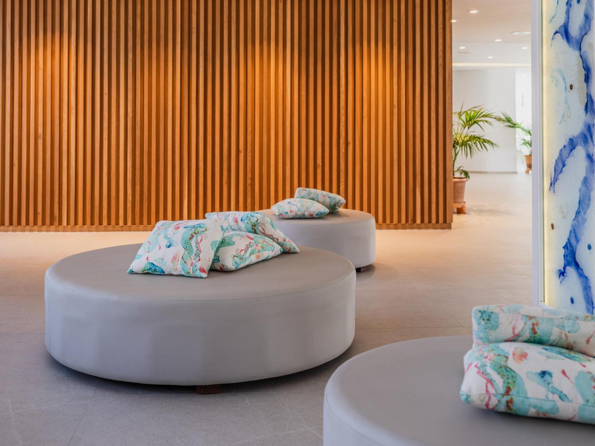 Grupotel Maritimo Пуерто де ла Аркудия Екстериор снимка